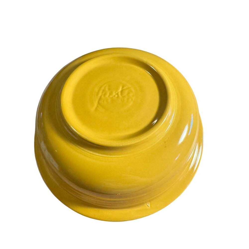 Vintage Fiesta Yellow Ceramic Mixing Bowl 8" Diameter 3" Depth Collectible - Picture 5 of 7